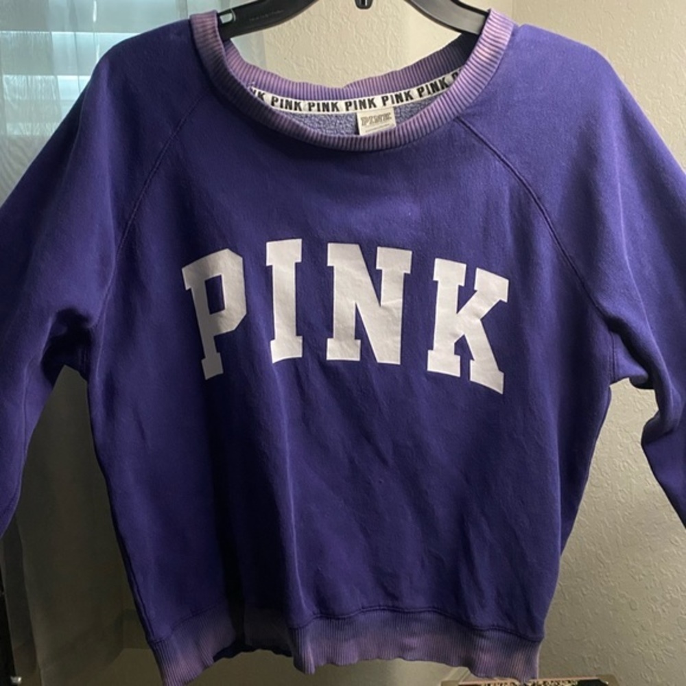 Victoria’s Secret PINK Crewneck Sweater